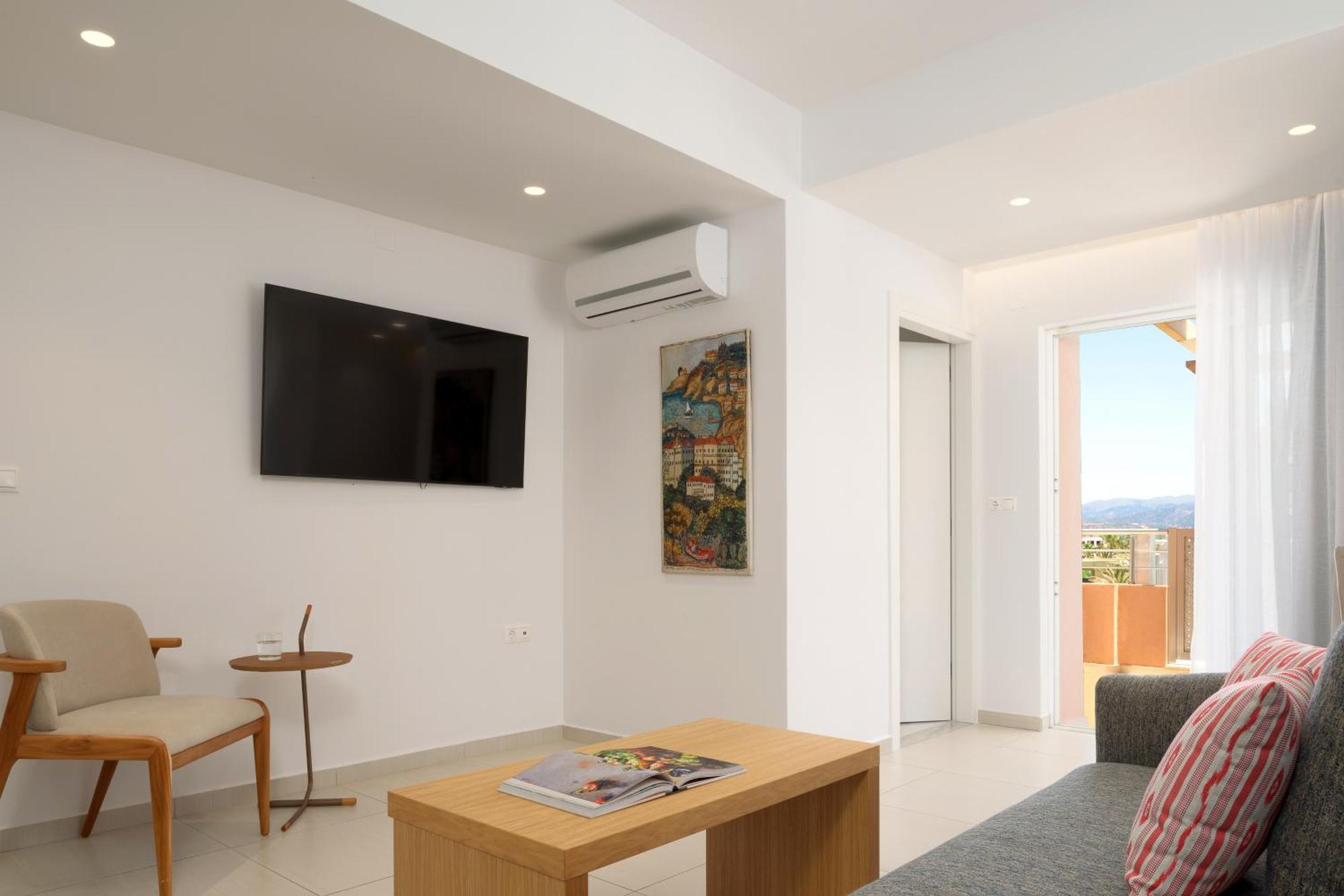 High Beach Resort Malia Esterno foto