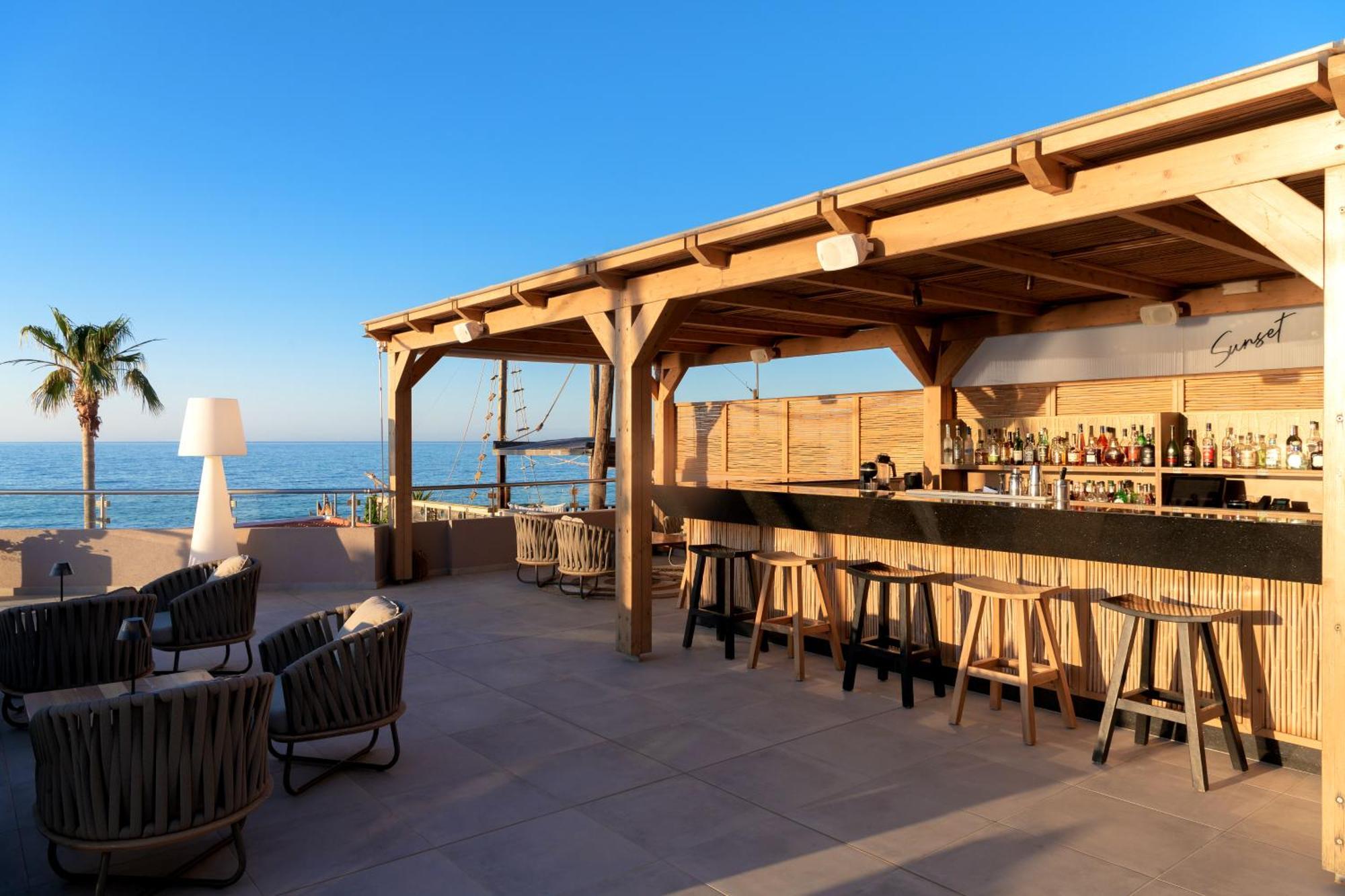 High Beach Resort Malia Esterno foto